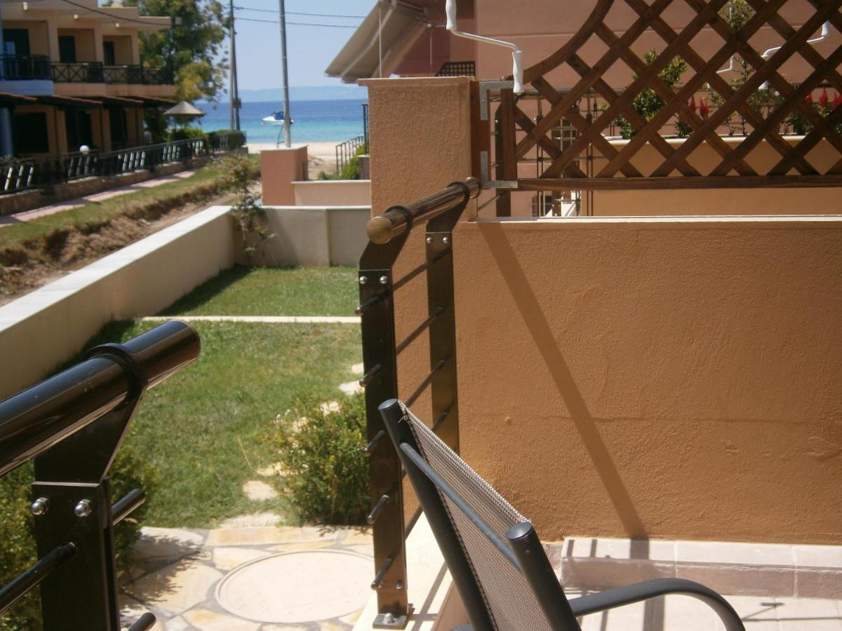 Dafni'S Seaside Luxury Studios Nikiti  Exteriér fotografie
