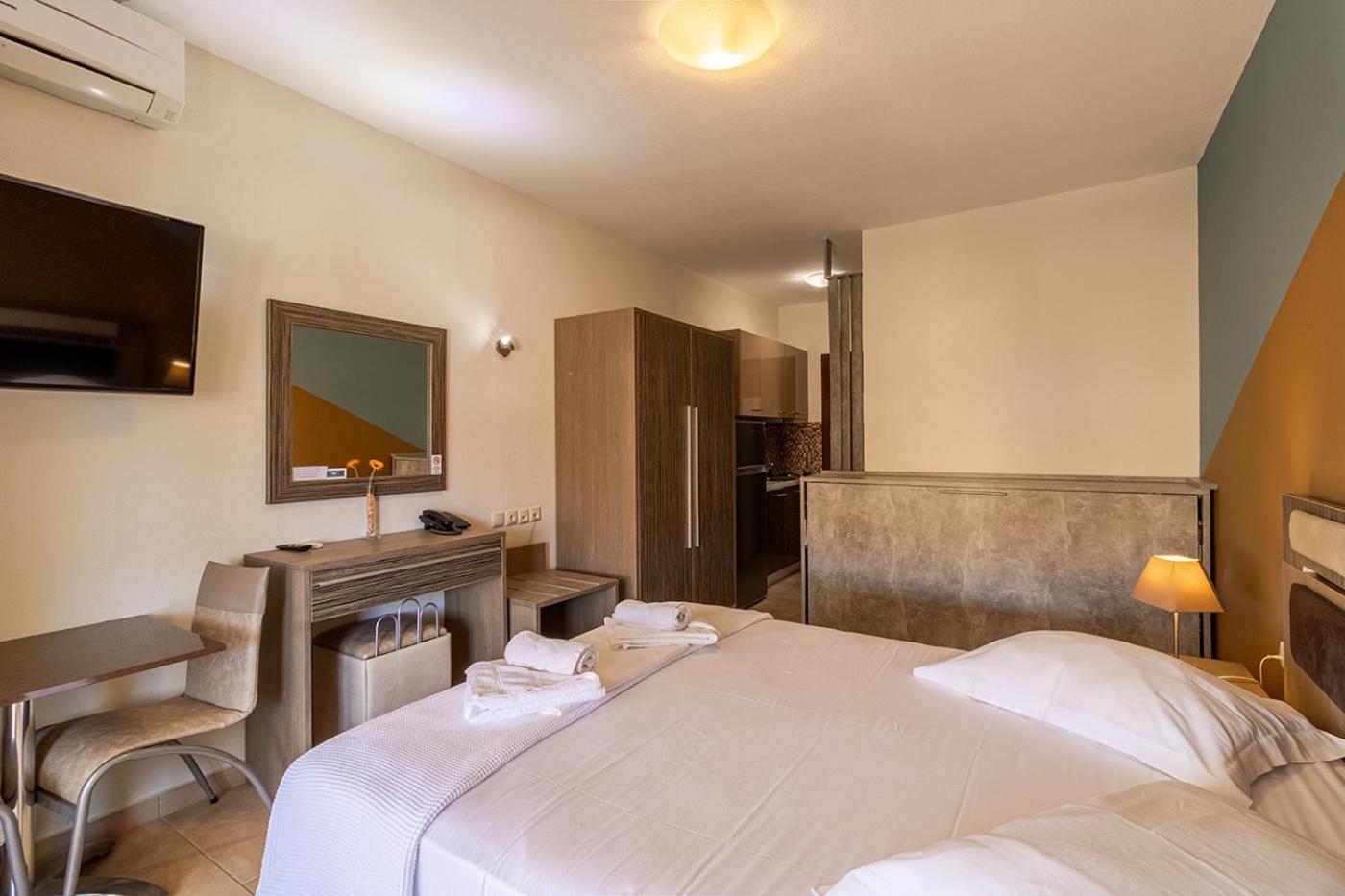 Dafni'S Seaside Luxury Studios Nikiti  Exteriér fotografie